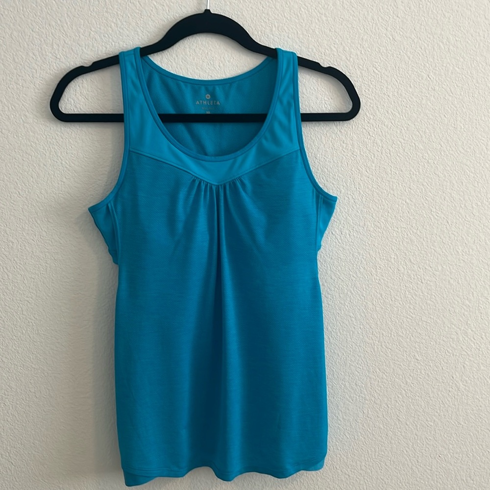 Built-in bra, sports top.